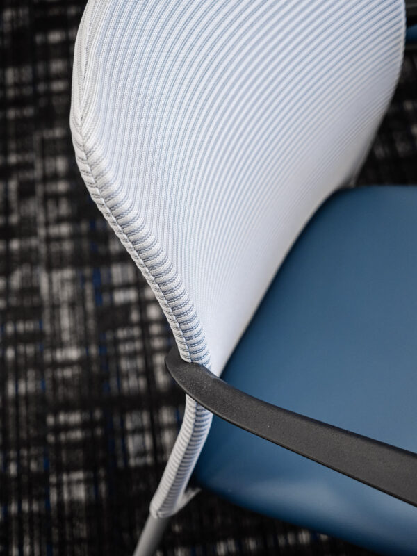 Allseating_Inertia_Mesh_Side_In-Situation_Mikmaq_Office_Furniture